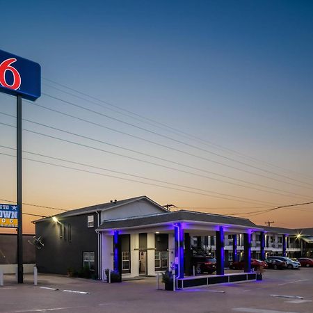 Studio 6 Fort Worth, Tx - Stockyards East Екстер'єр фото