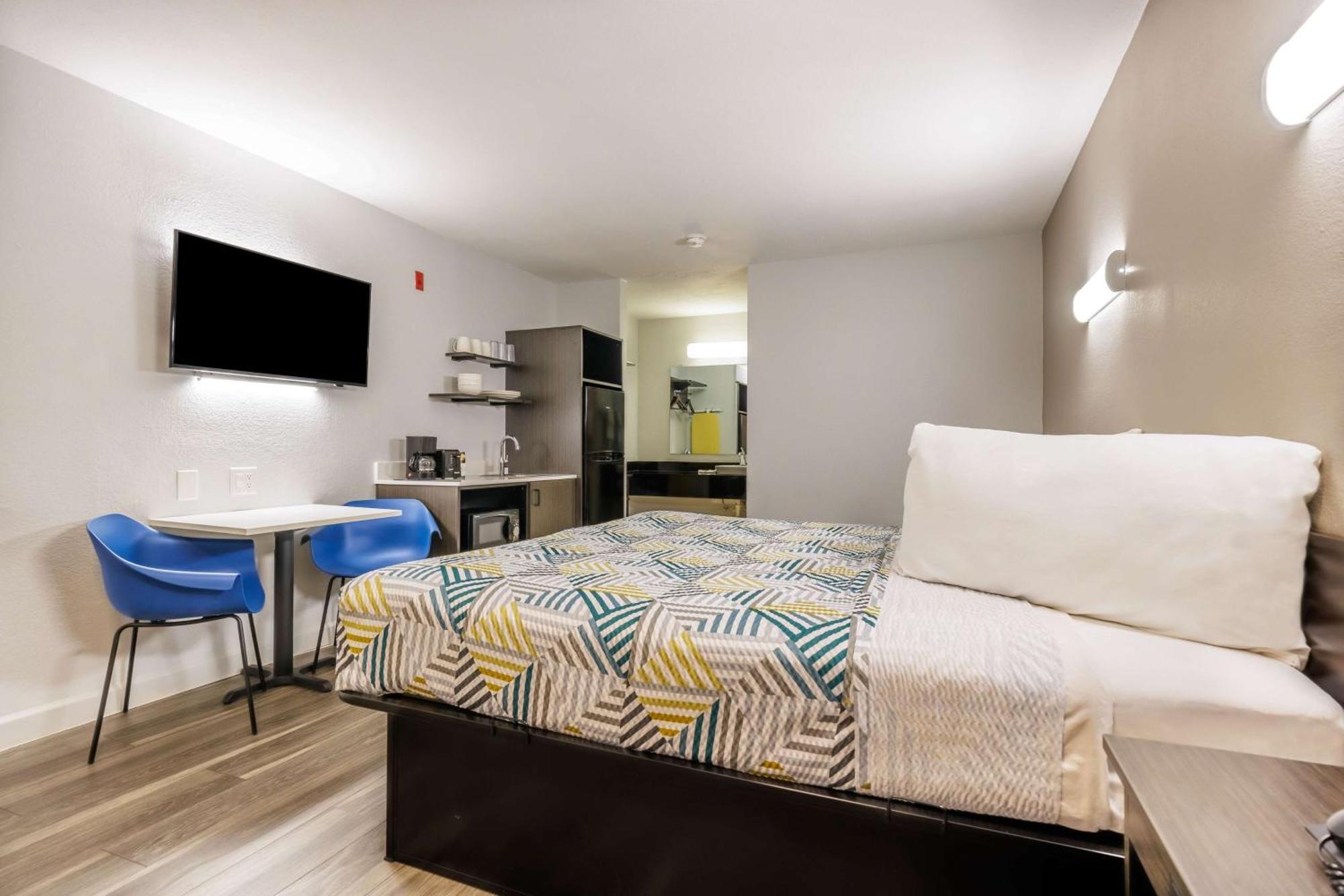 Studio 6 Fort Worth, Tx - Stockyards East Екстер'єр фото