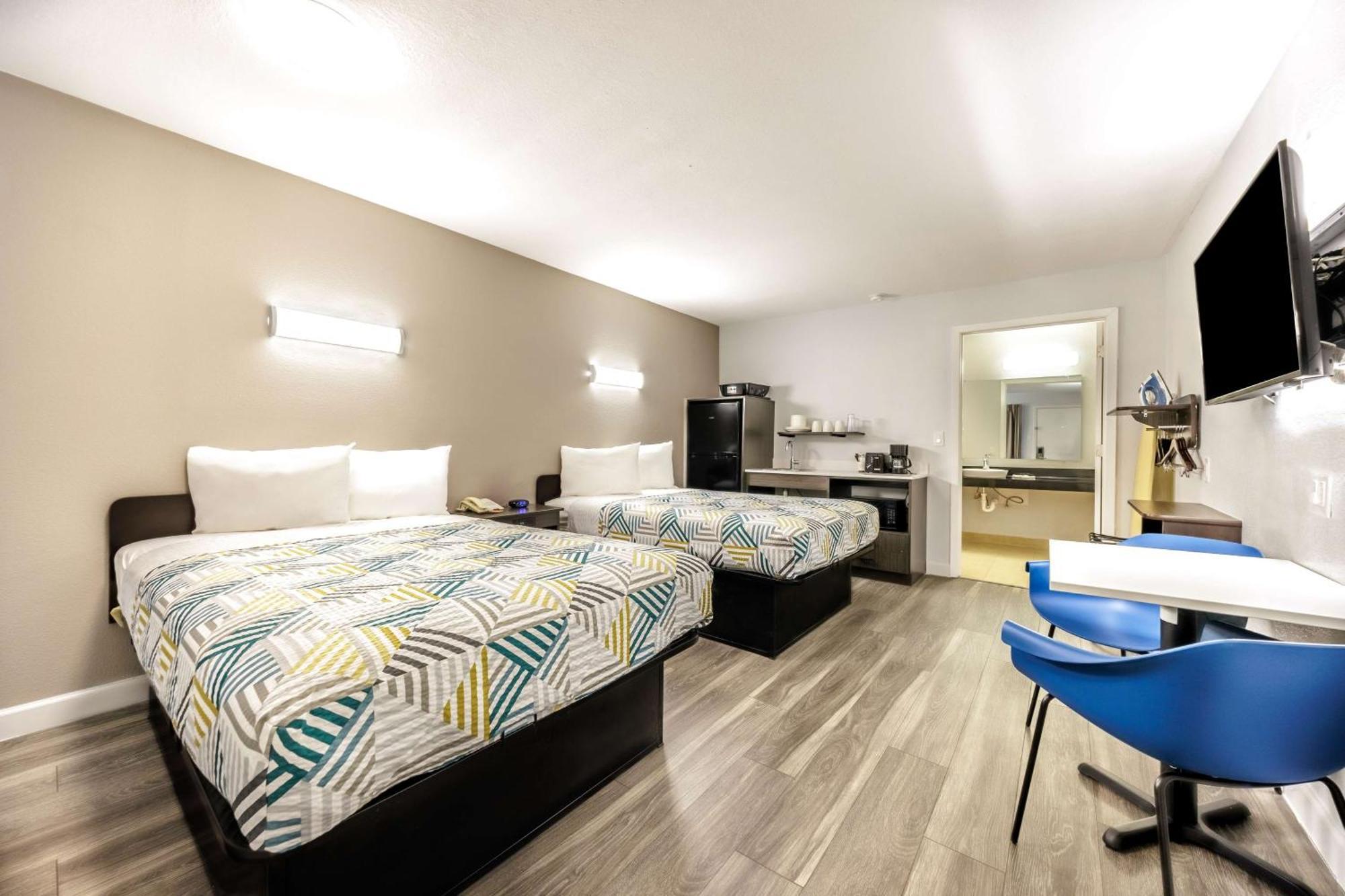 Studio 6 Fort Worth, Tx - Stockyards East Екстер'єр фото