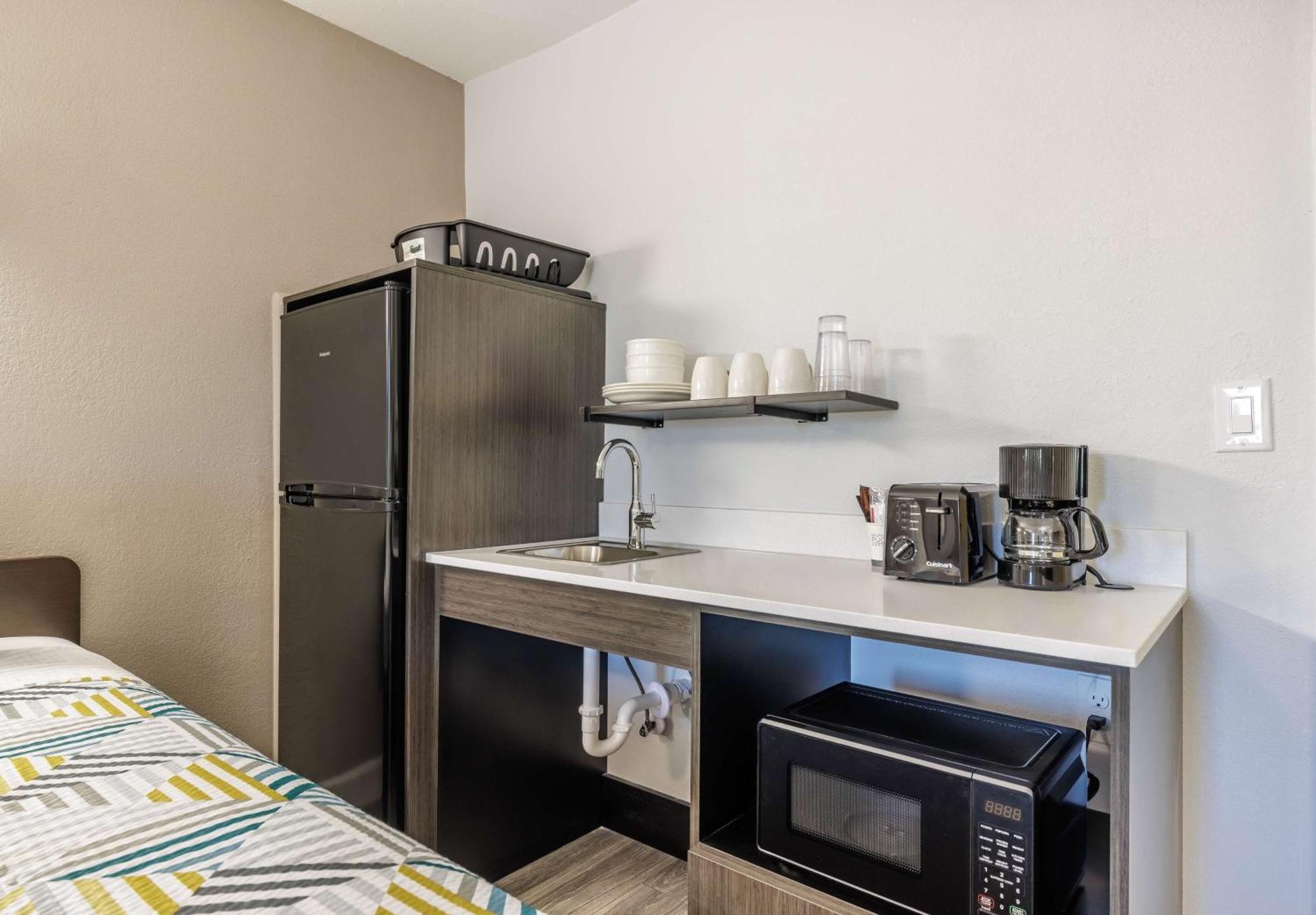 Studio 6 Fort Worth, Tx - Stockyards East Екстер'єр фото